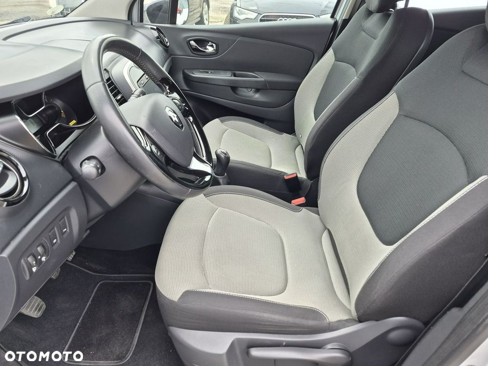Renault Captur - 19