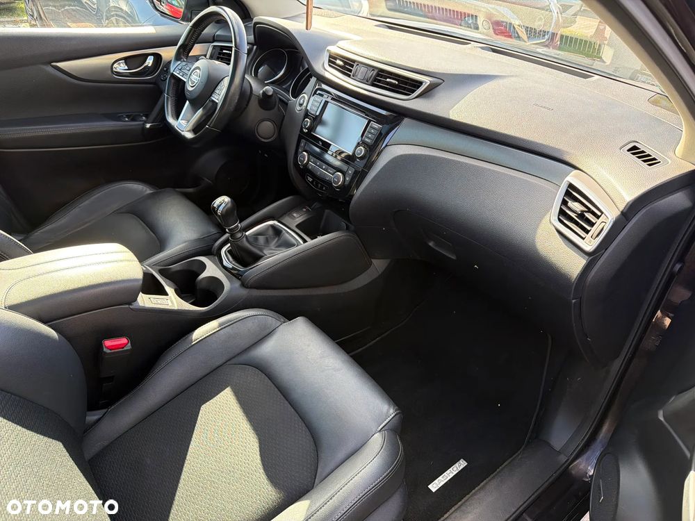 Nissan Qashqai 1.3 DIG-T Tekna - 11