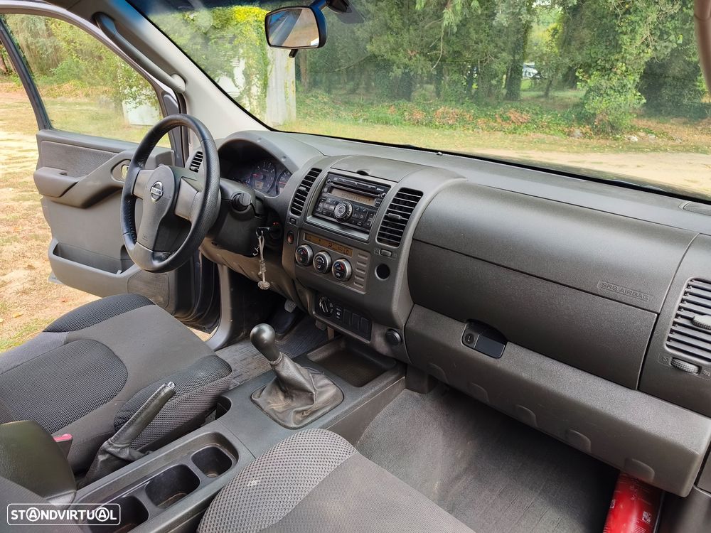 Nissan Navara 2.5 dCi CD LE - 30