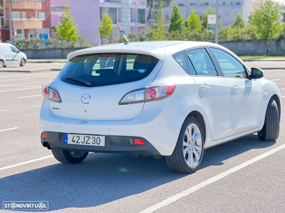 Mazda 3 Hatchback MZ-CD 1.6 Exclusive - 4
