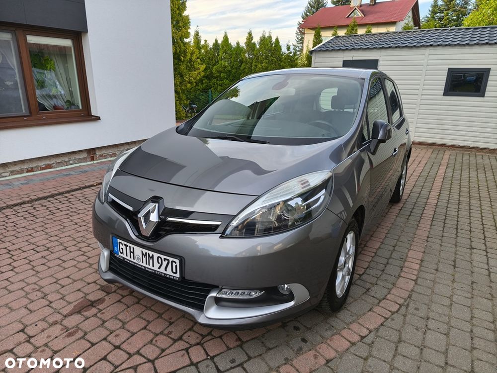 Renault Scenic 1.6 16V 110 TomTom Edition - 2