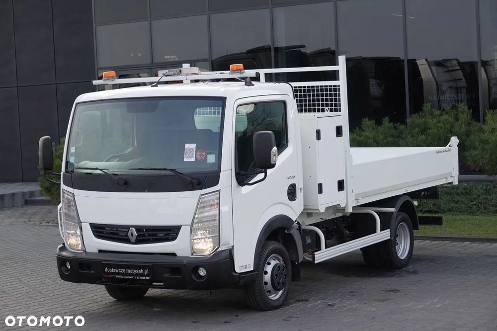 Renault MAXITY 140 / ZABUDOWA BURTOWA / BLIŹNIAK / MANUAL / 3 MIEJSCA / - 3