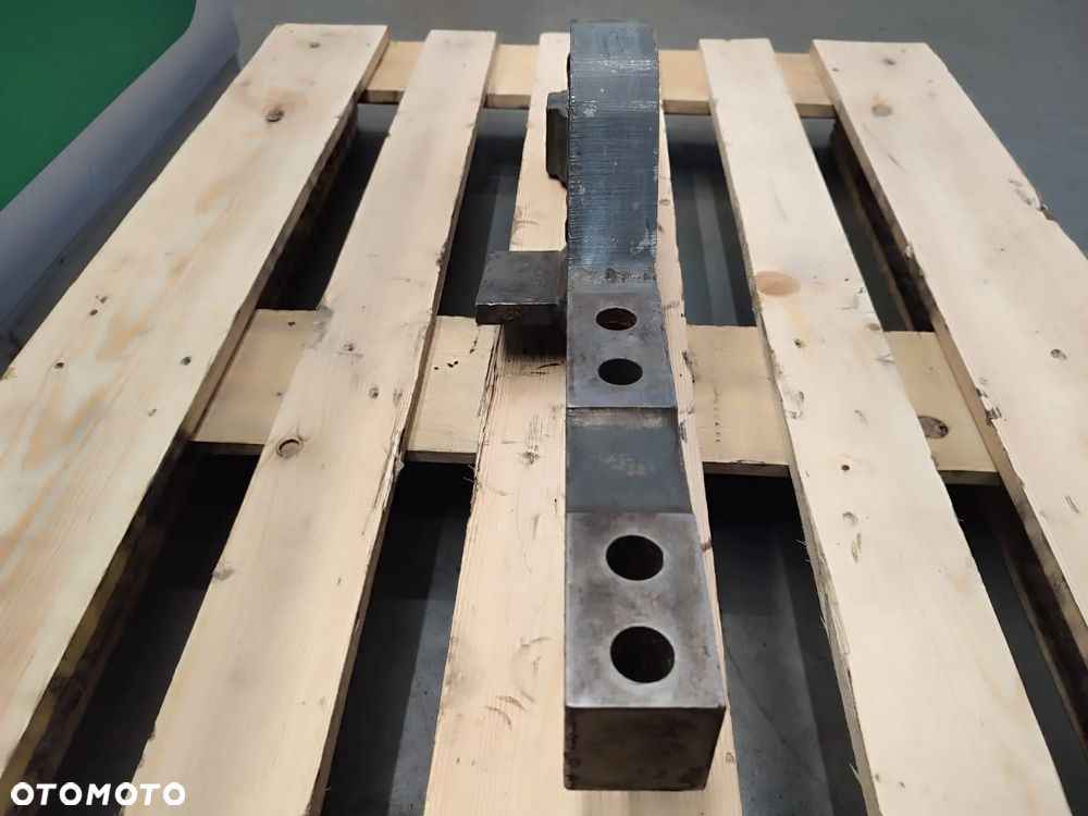 Wspornik ucho mostu Fendt serii 800/900 - 4