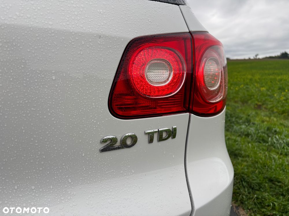 Volkswagen Tiguan - 9