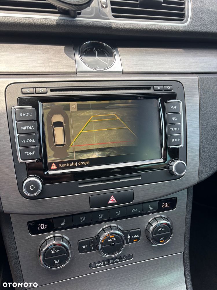 Volkswagen Passat 2.0 TDI Comfortline DSG - 22