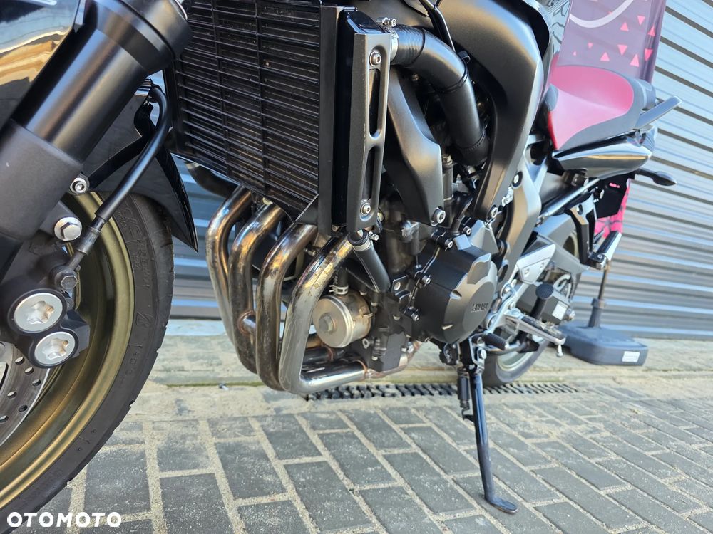 Yamaha FZ6 - 15