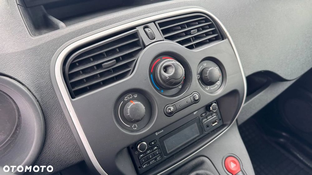 Renault Kangoo dCi 90 FAP Grand - 11