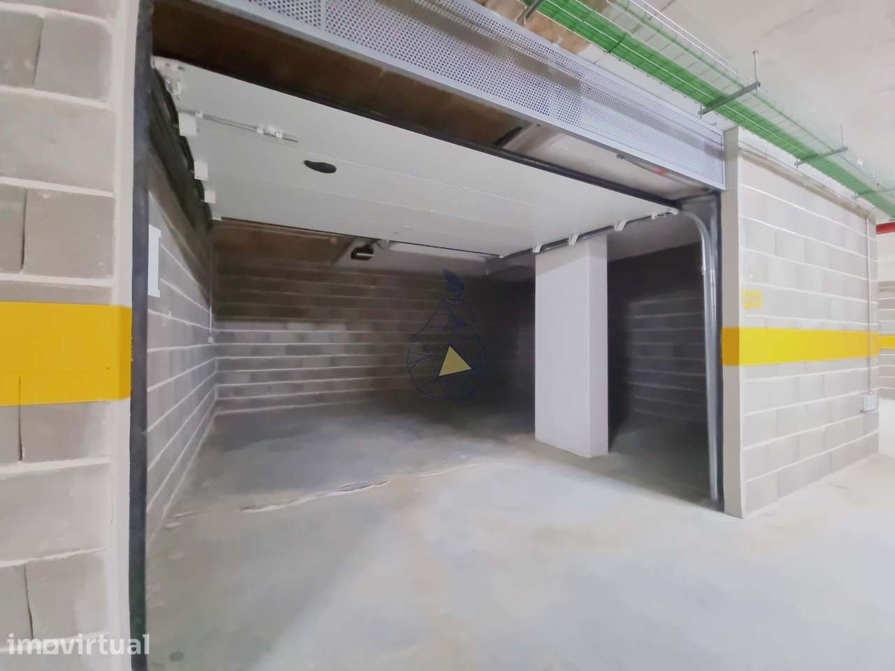 Garagens Box à Venda em Portimão — de 16 m² a 28 m², entre a estação d - Grande imagem: 4/32