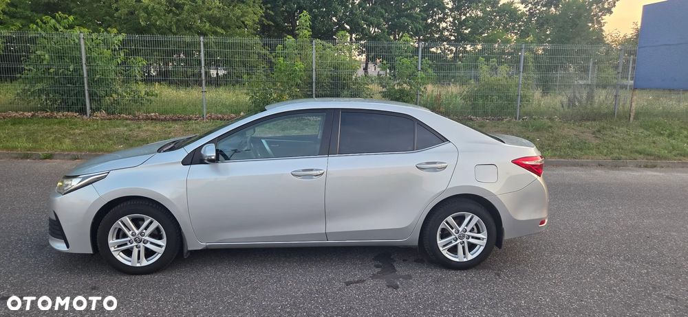 Toyota Corolla 1.6 Prestige - 5