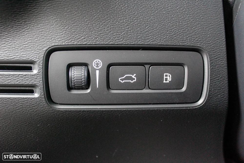 Volvo XC 40 1.5 T5 PHEV R-Design - 33