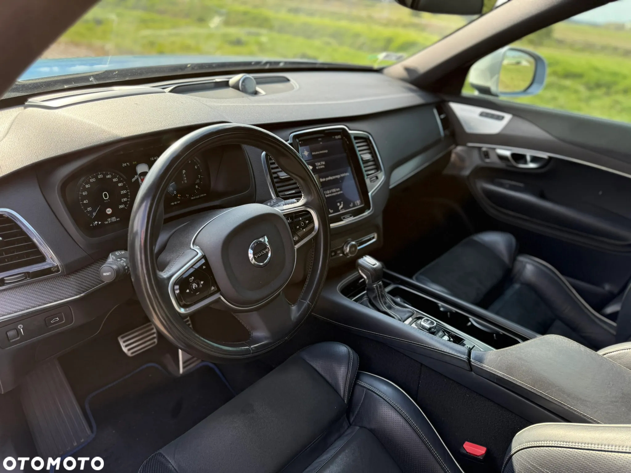 Volvo XC 90 T6 AWD R-Design - 22