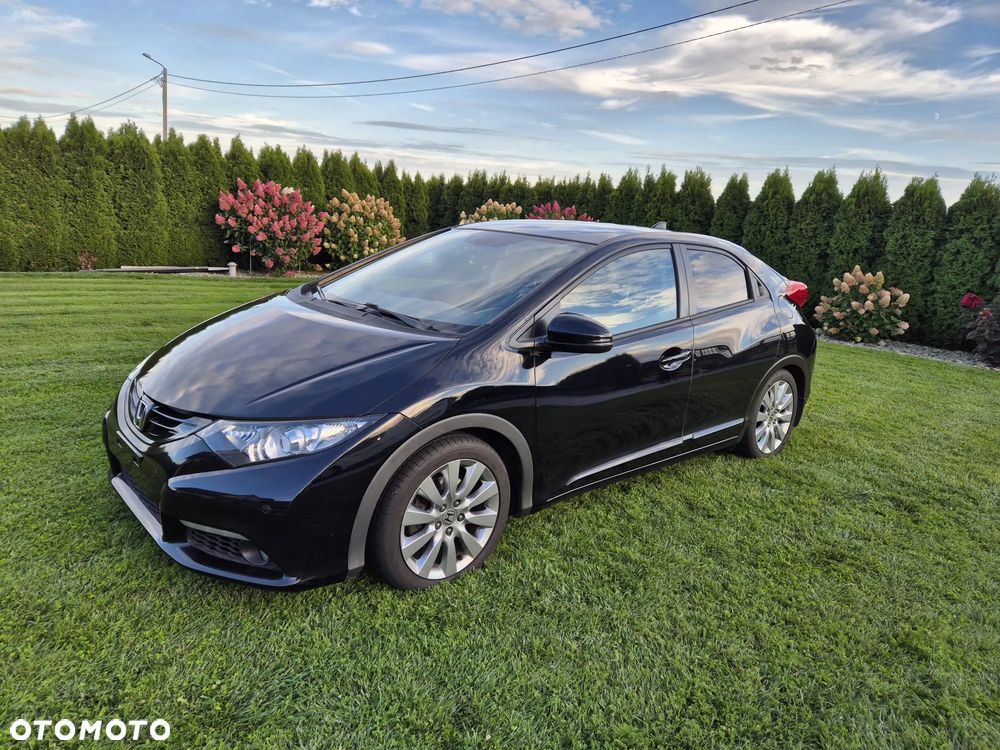 Honda Civic 2012 photo 2