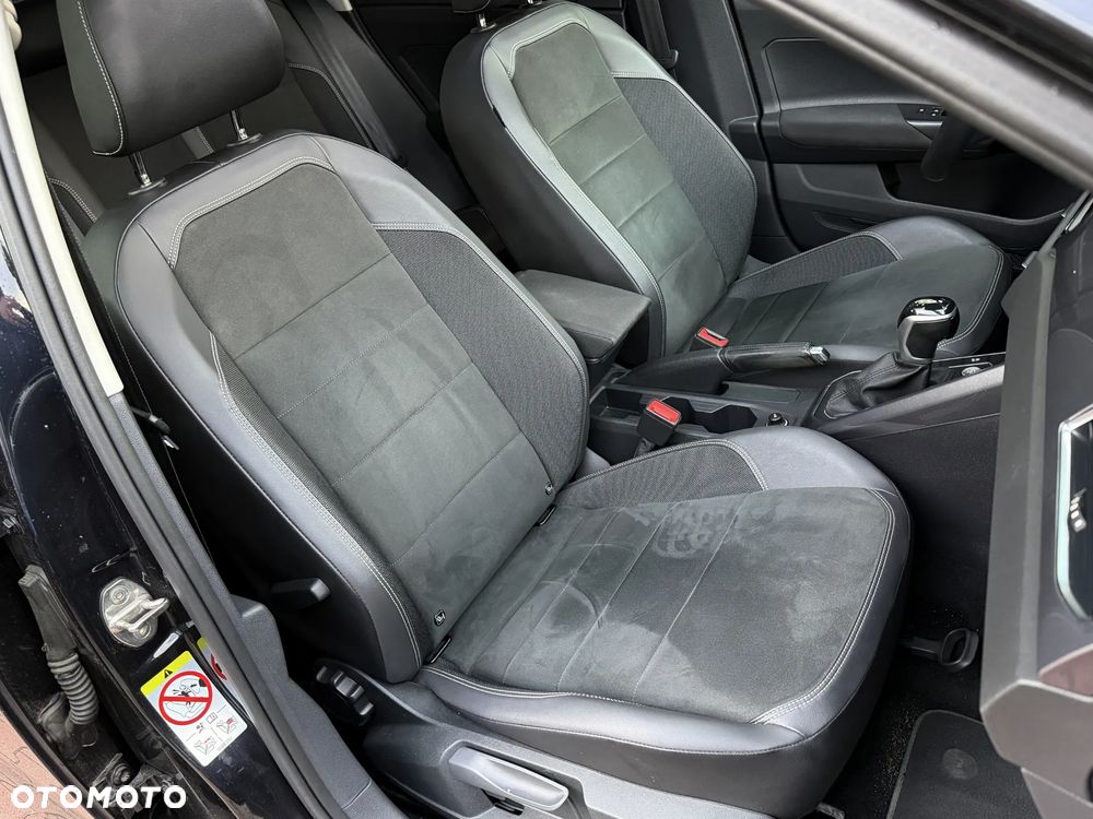 Volkswagen Polo 1.0 TSI Highline DSG - 16