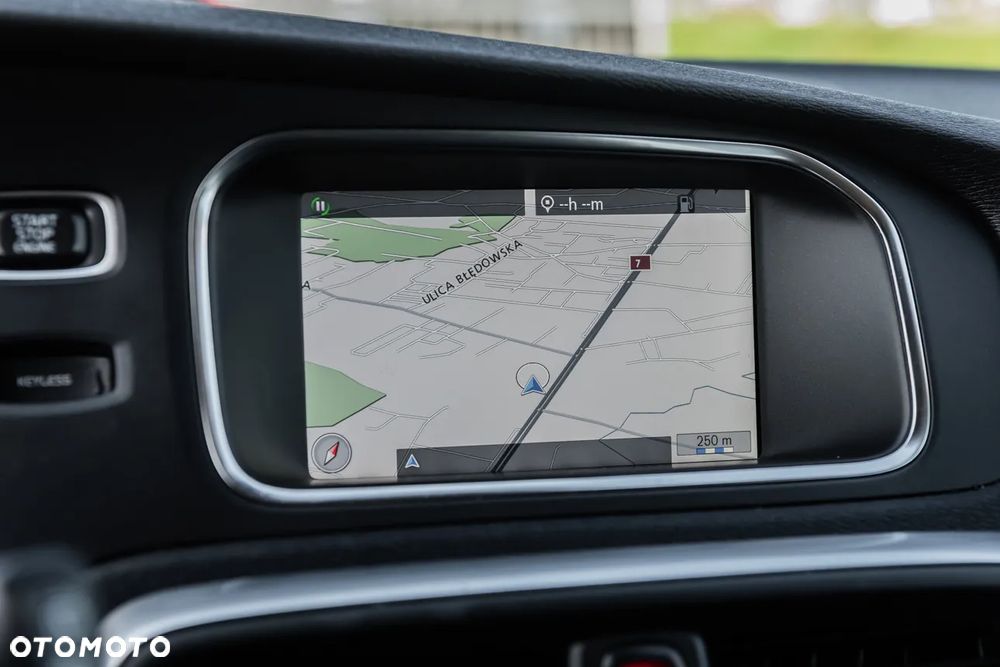 Volvo V40 Cross Country D4 Summum - 23