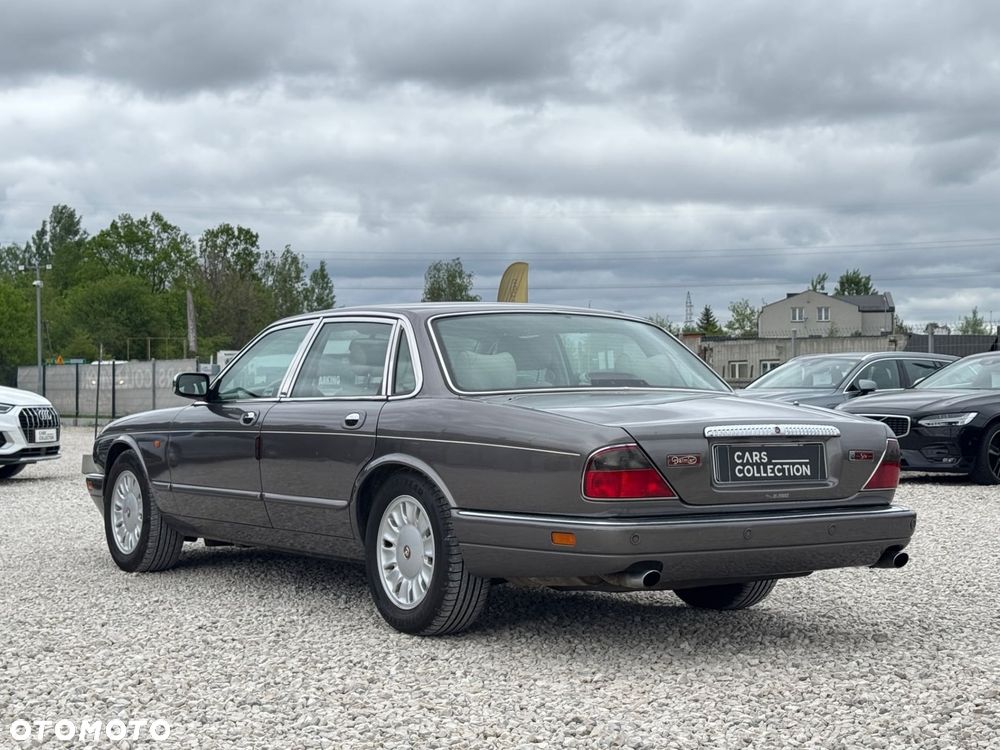 Jaguar Daimler - 7