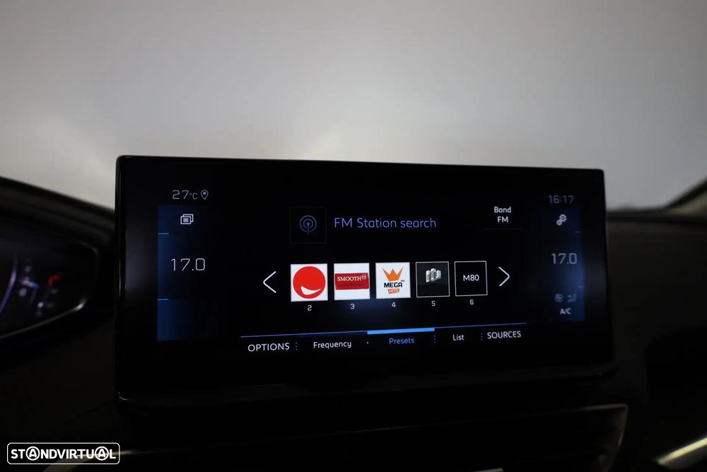 Peugeot 5008 1.5 BlueHDi Allure EAT8 - 29