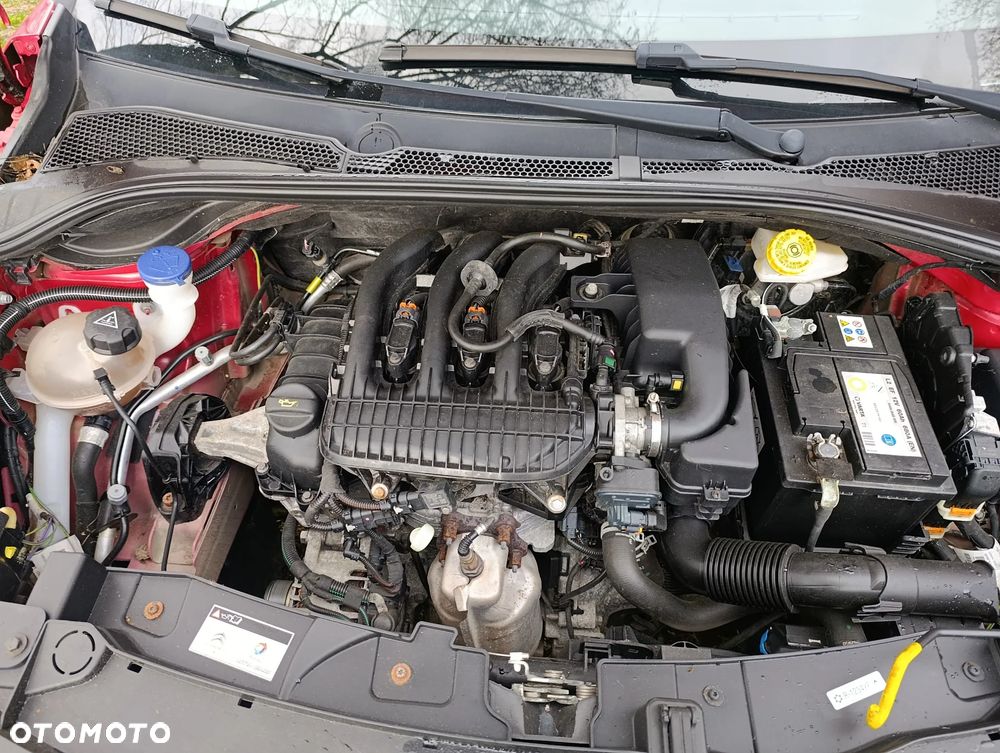 Citroën C3 1.2 PureTech C-Series - 2