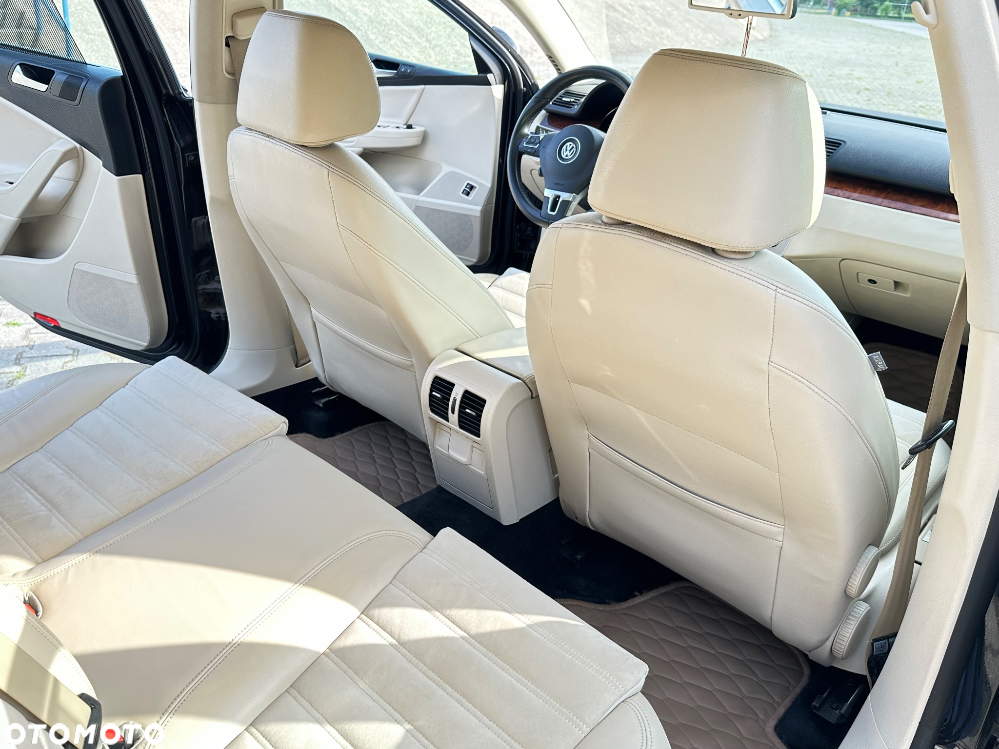 Volkswagen Passat 2.0 TDI DPF Highline DSG - 23