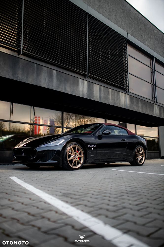 Maserati GranCabrio Sport - 11