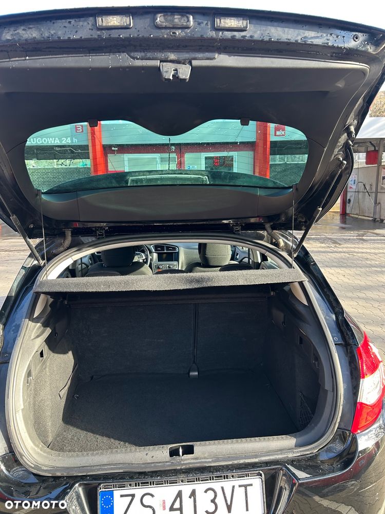 Citroën C4 e-HDi 115 ETG6 Exclusive - 16