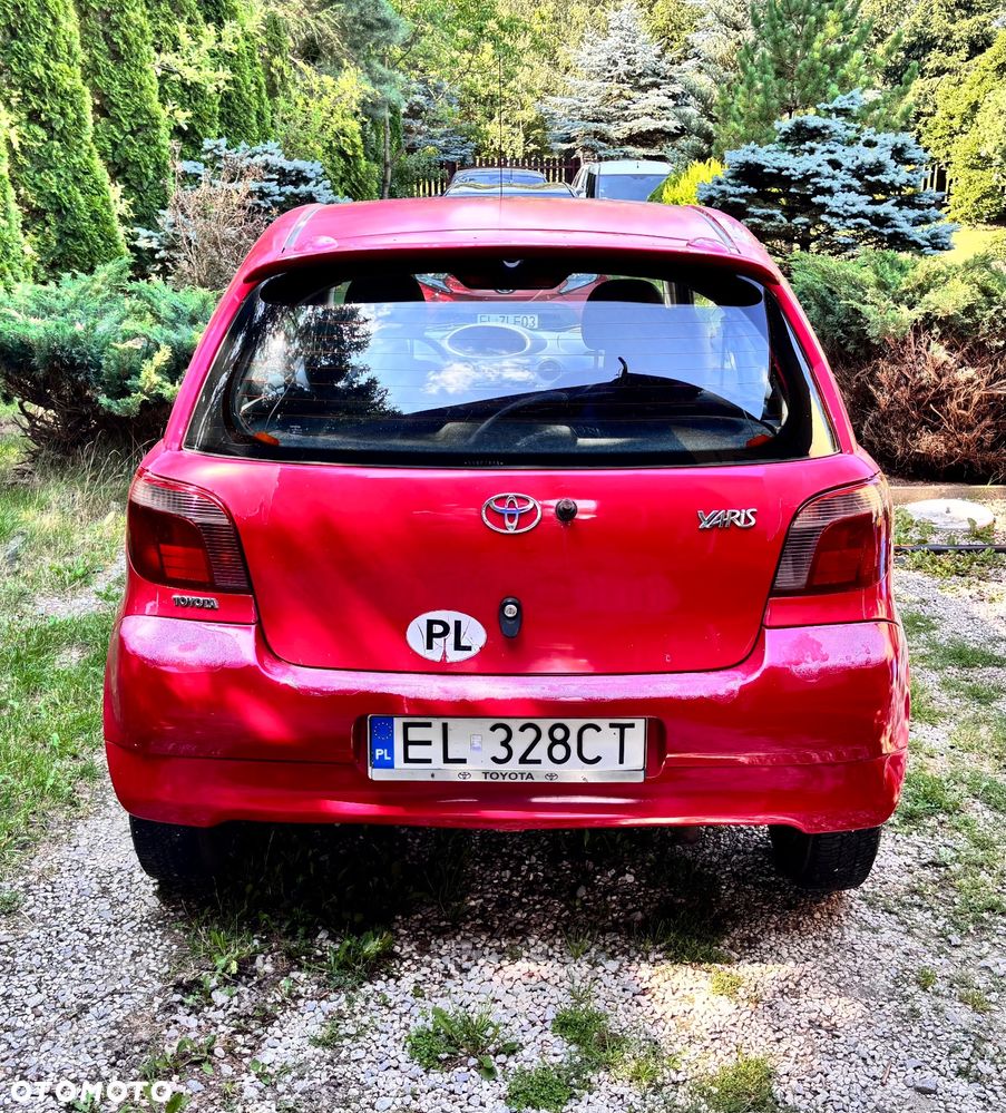 Toyota Yaris 1.0 Base - 3