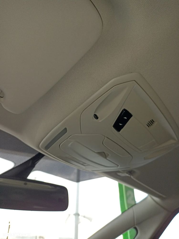 Ford S-Max - 24
