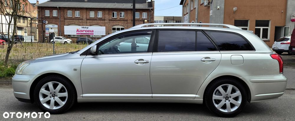 Toyota Avensis - 3