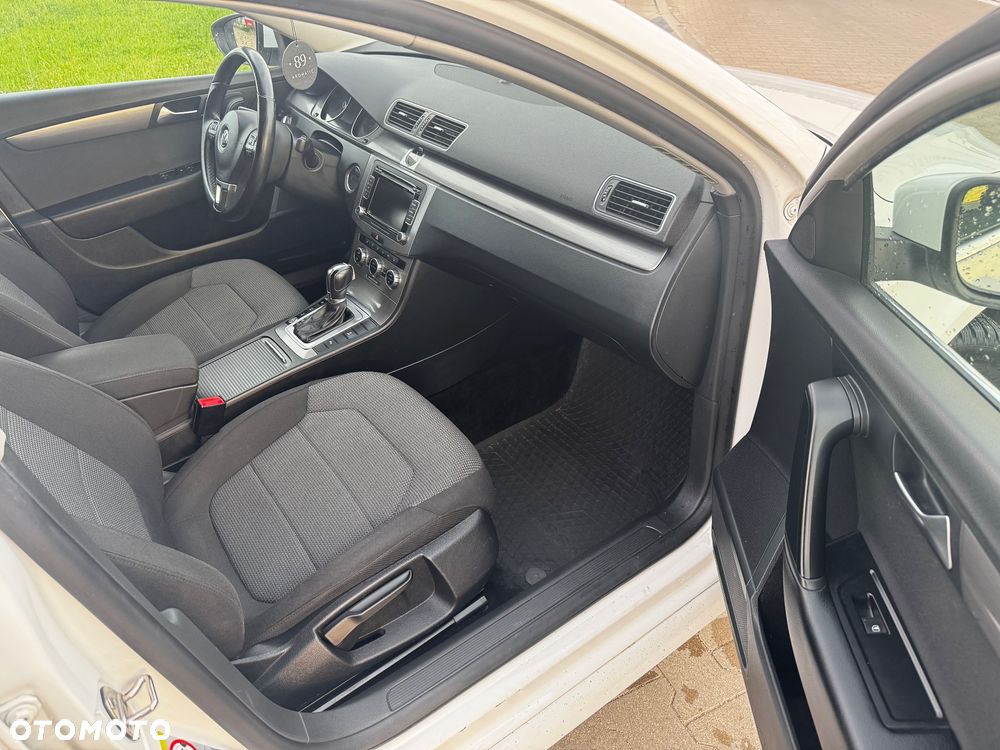 Volkswagen Passat 2.0 TDI DSG BlueMotion Technology Highline - 8