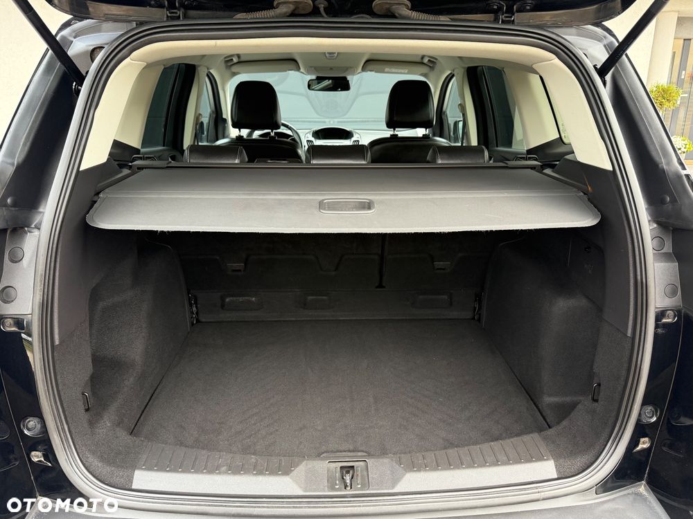 Ford Kuga 1.5 EcoBoost 2x4 Titanium - 18