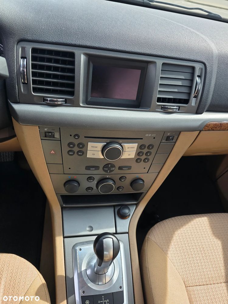 Opel Vectra 1.8 Cosmo EasyTronic - 18