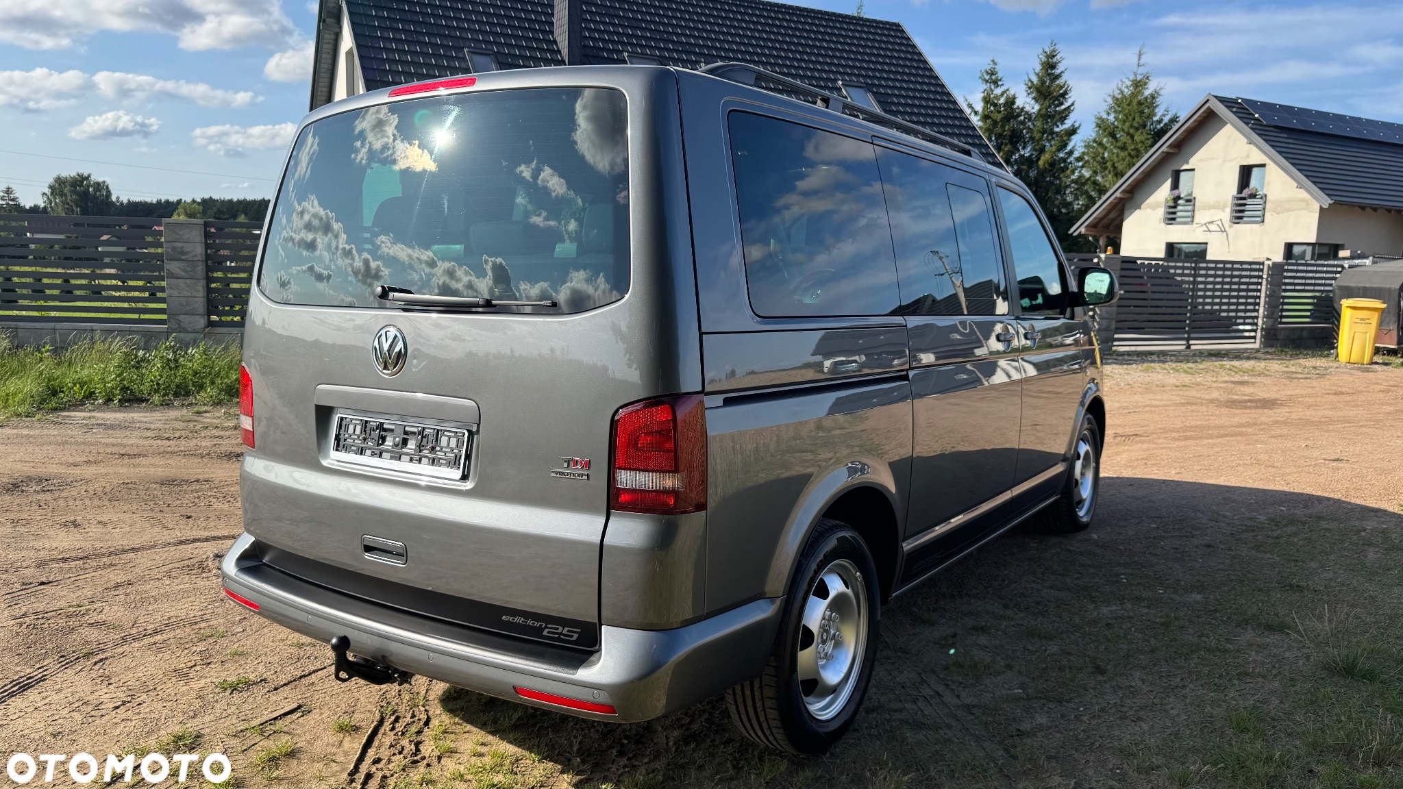 Volkswagen Multivan - 5