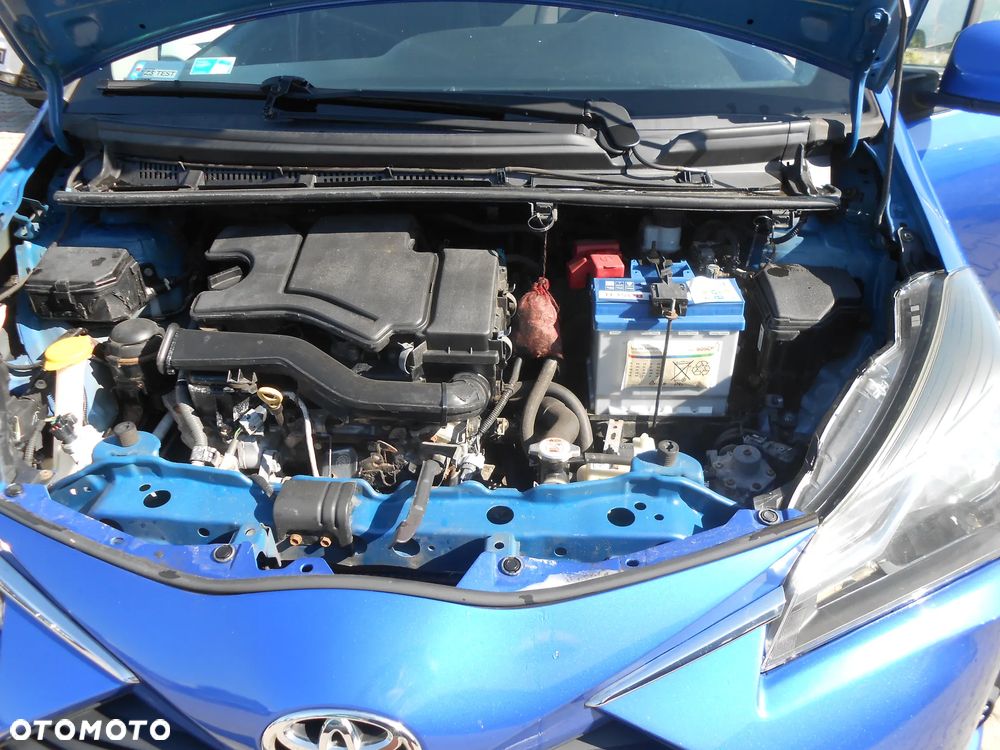 Toyota Yaris 1.0 Life EU6 - 13