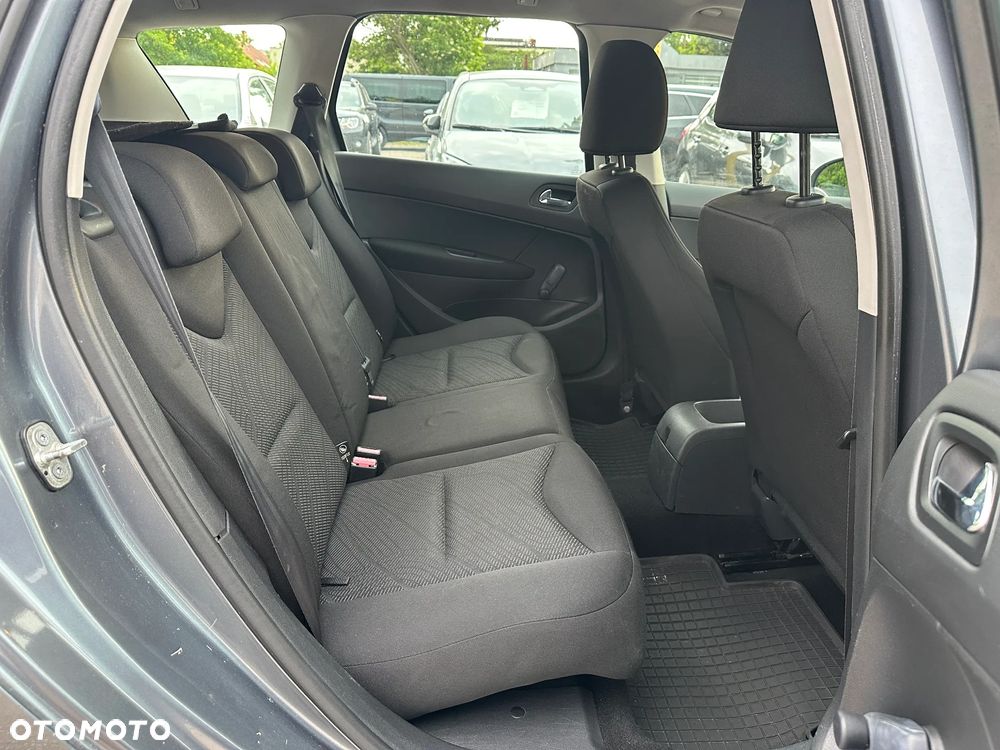 Peugeot 308 - 26