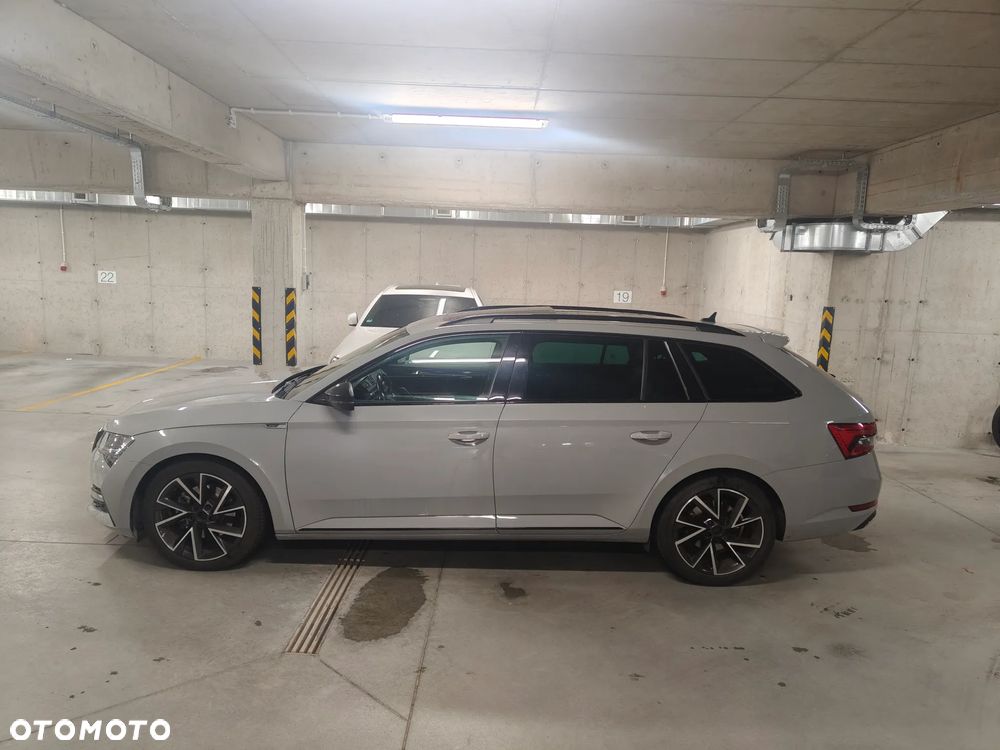 Skoda Superb 2.0 TDI DSG Sportline - 17