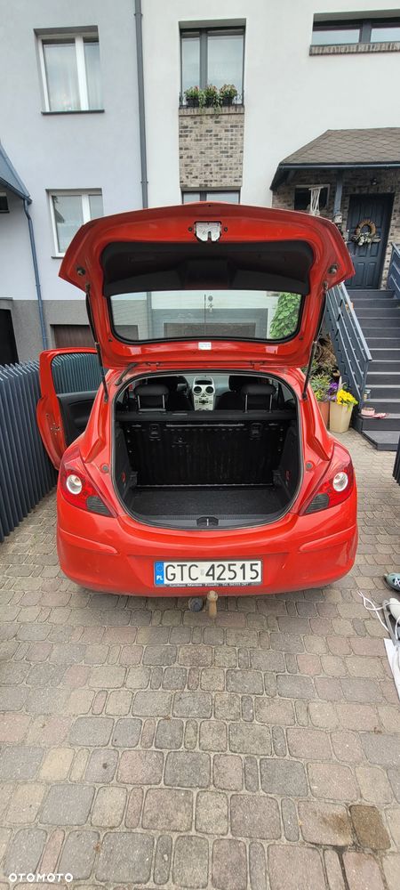 Opel Corsa 1.2 16V Essentia - 3