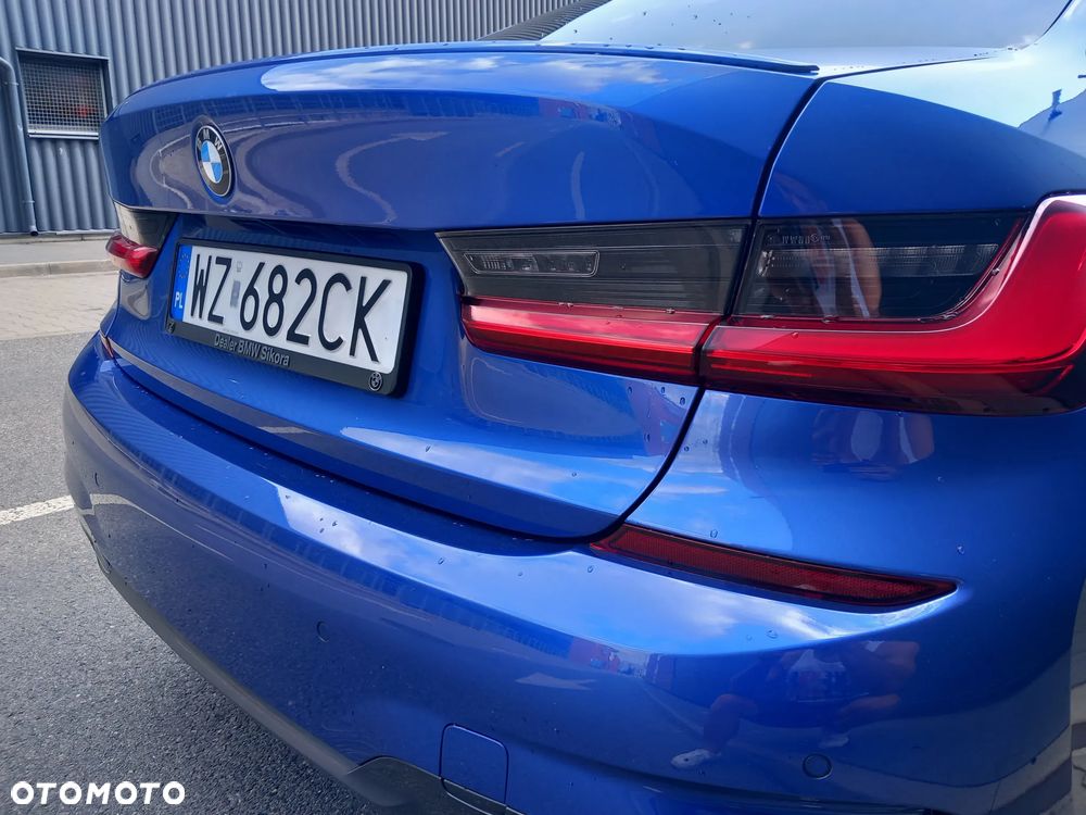 BMW Seria 3 318d M Sport Shadow - 6