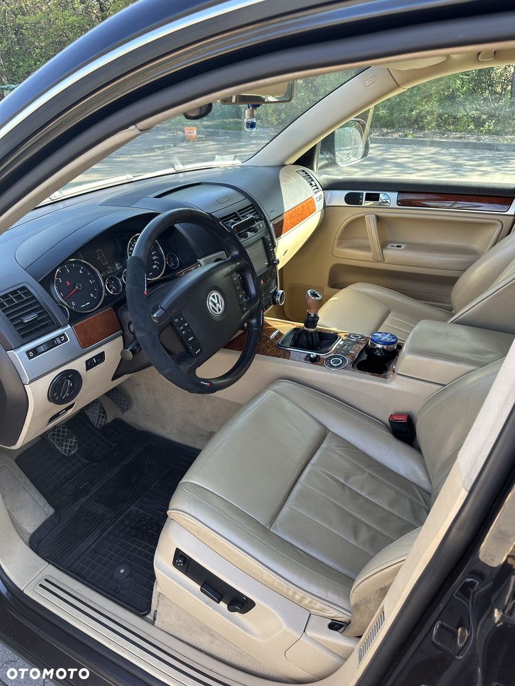 Volkswagen Touareg 3.0 V6 TDI DPF - 14