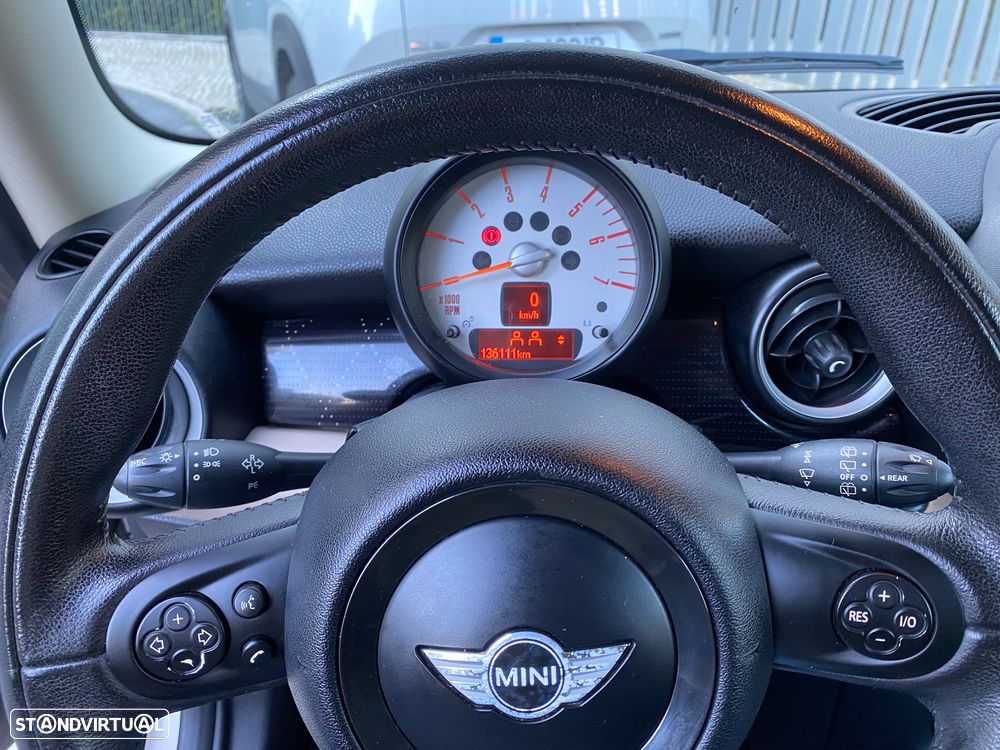 MINI 3 Portas One D - 9