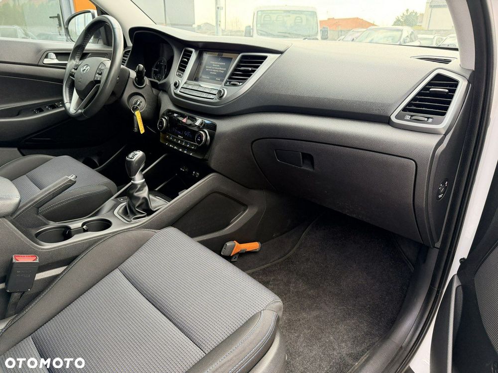 Hyundai Tucson blue 1.7 CRDi 2WD Style - 15