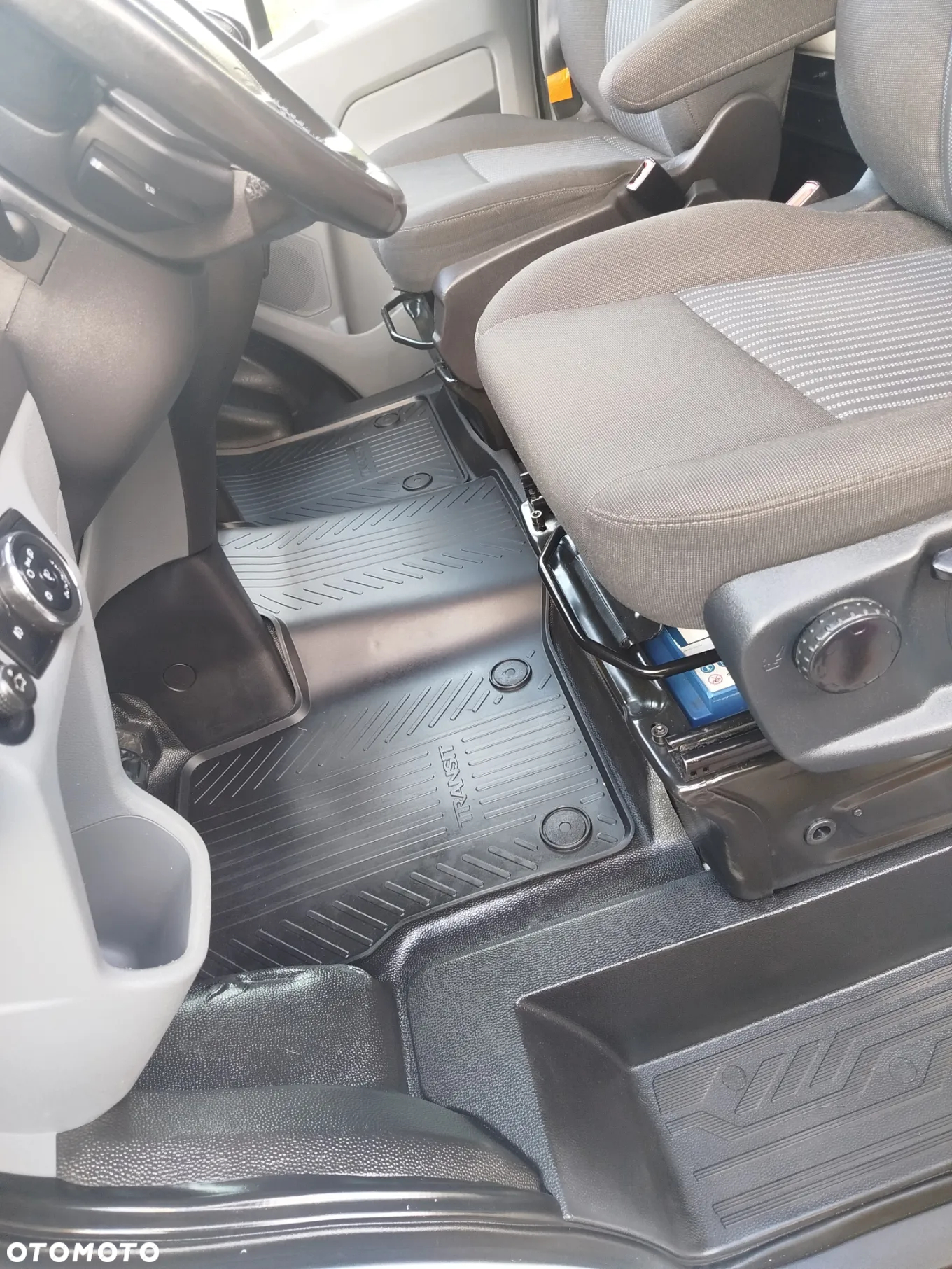 Ford Transit L2H2 ŚREDNIAK KLIMA 2.0TDCI - 27