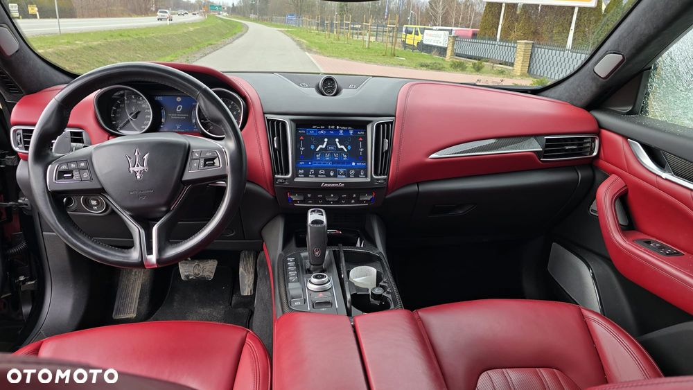 Maserati Levante S Q4 GranSport - 21