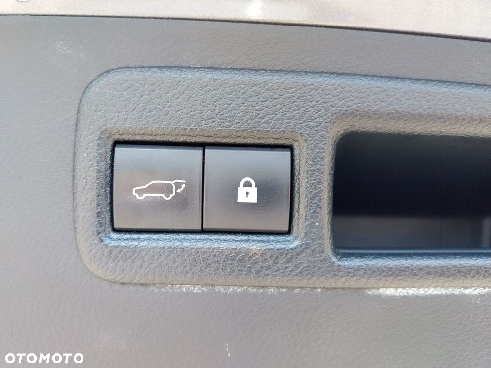 Lexus NX 300h F Sport Edition AWD - 30