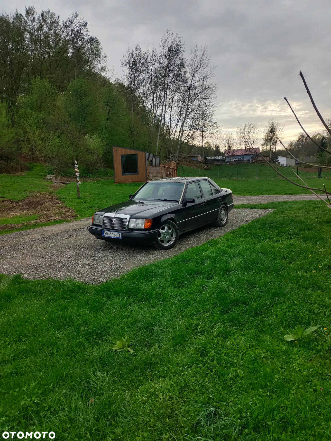 Mercedes-Benz W124 (1984-1993) - 12