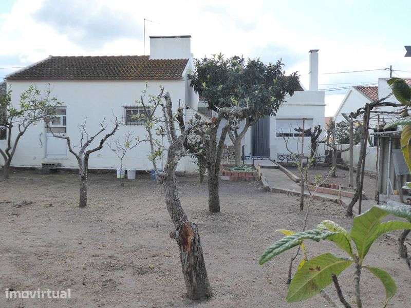 Moradia no centro de Vendas Novas, pronta a habitar - Grande imagem: 4/12