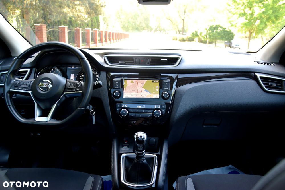Nissan Qashqai 1.3 DIG-T Tekna - 22
