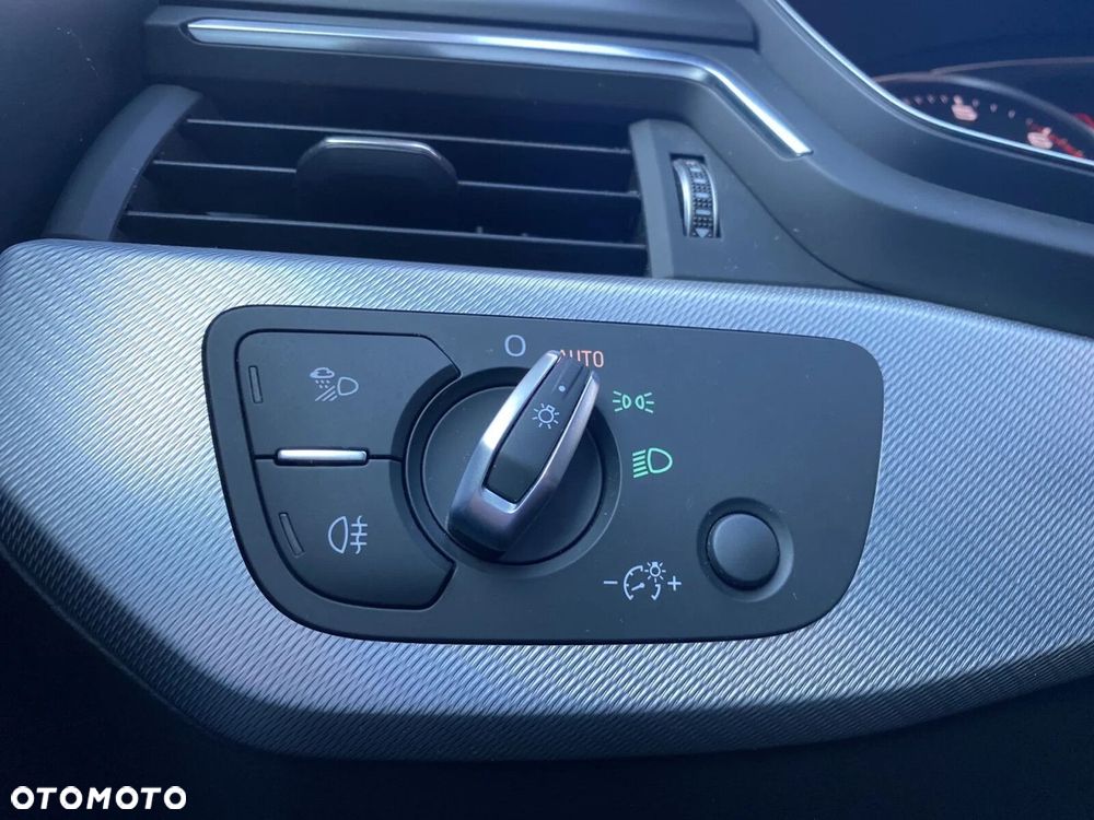 Audi A4 Limousine - 22