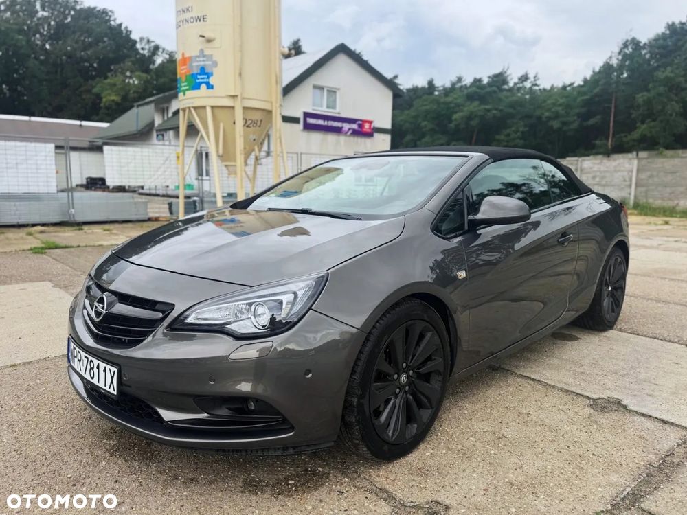 Opel Cascada - 1