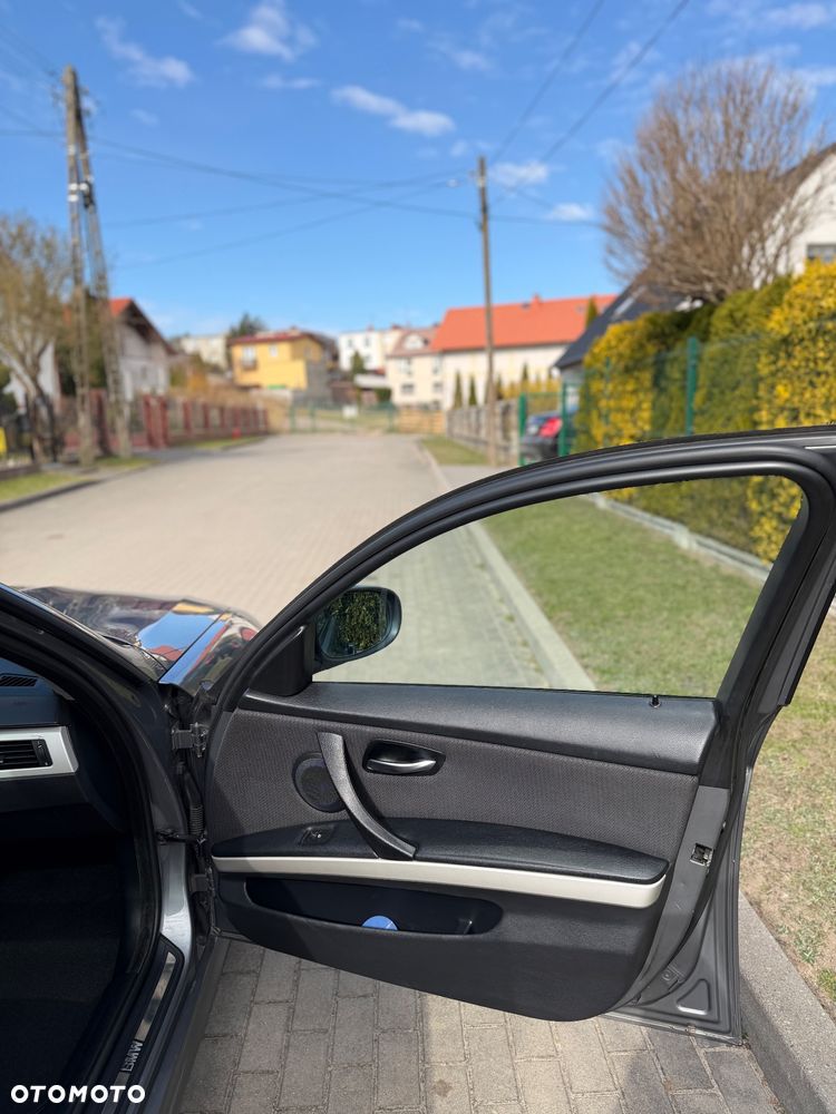 BMW Seria 3 320d - 24
