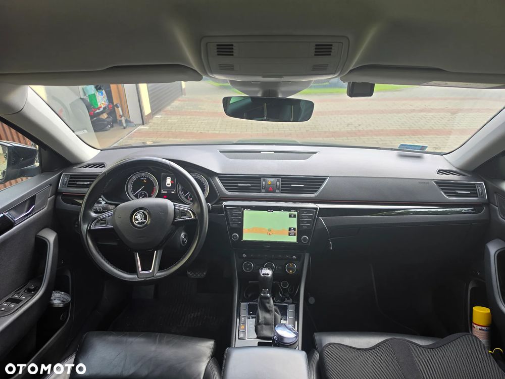 Skoda Superb 2.0 TDI 4x4 L&K DSG - 8