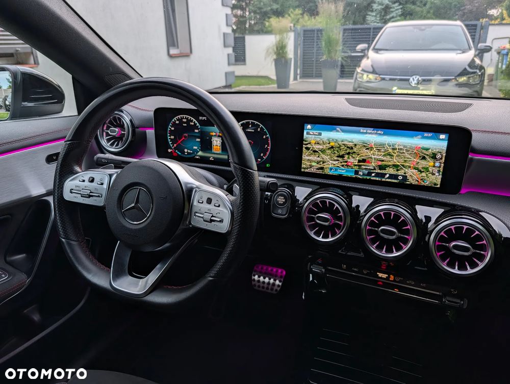 Mercedes-Benz CLA 200 AMG Line 7G-DCT - 24